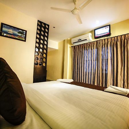 Hotel Tiruchendur Mani Iyer Palni Esterno foto