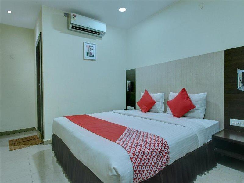 Hotel Tiruchendur Mani Iyer Palni Esterno foto