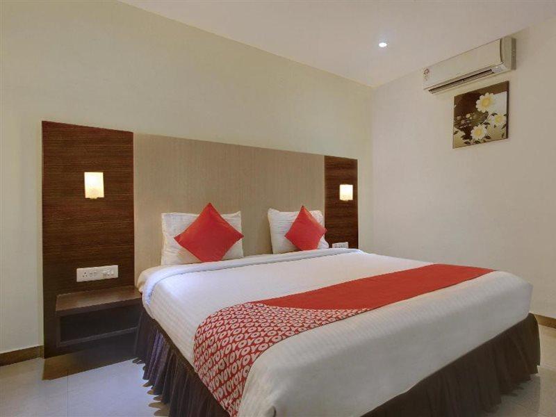 Hotel Tiruchendur Mani Iyer Palni Esterno foto
