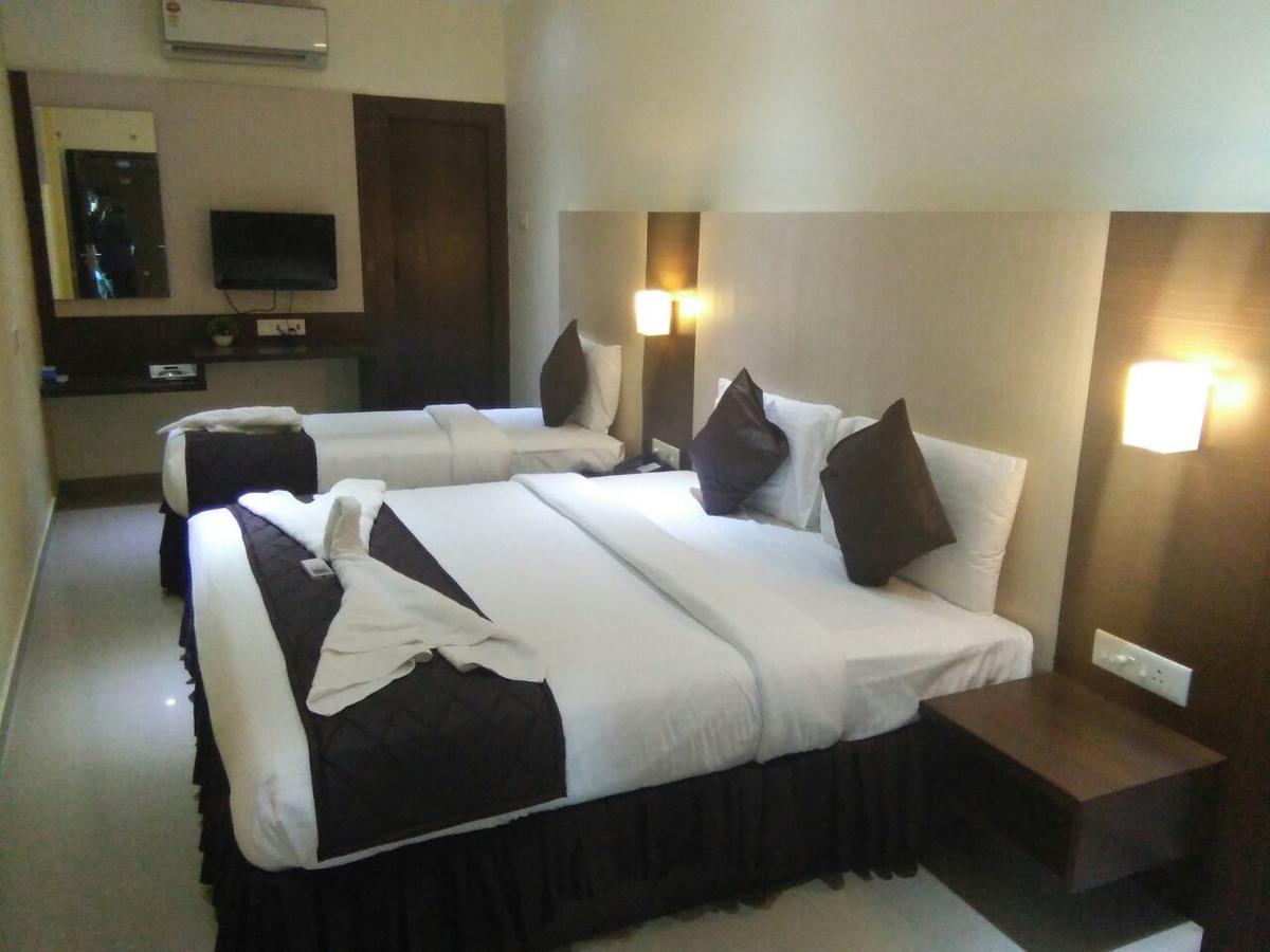 Hotel Tiruchendur Mani Iyer Palni Esterno foto