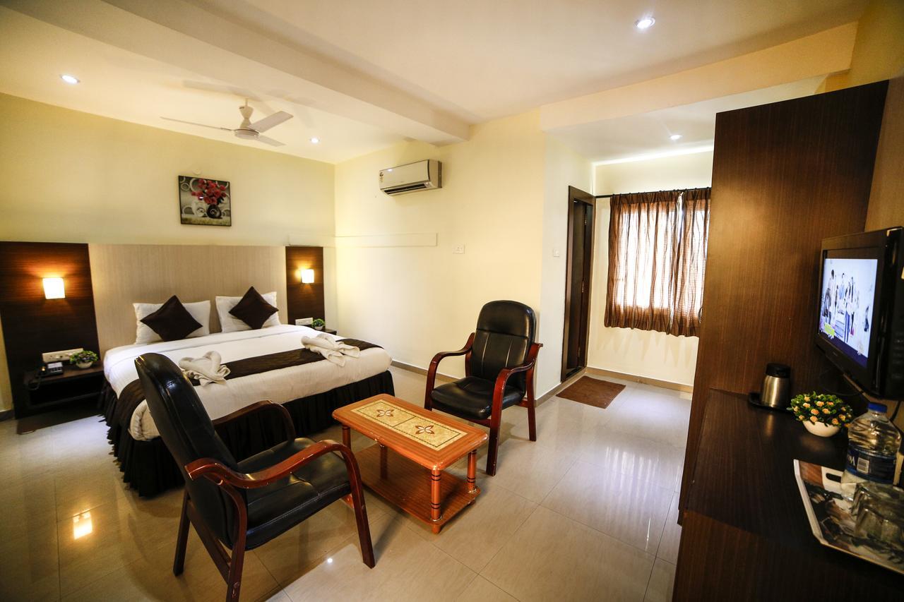 Hotel Tiruchendur Mani Iyer Palni Esterno foto