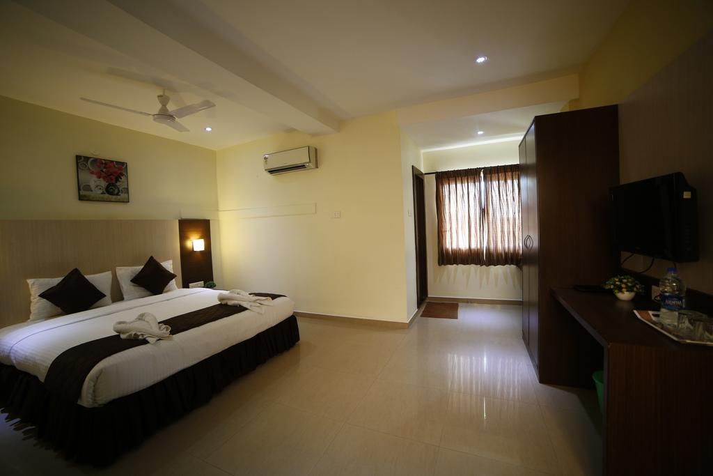 Hotel Tiruchendur Mani Iyer Palni Esterno foto
