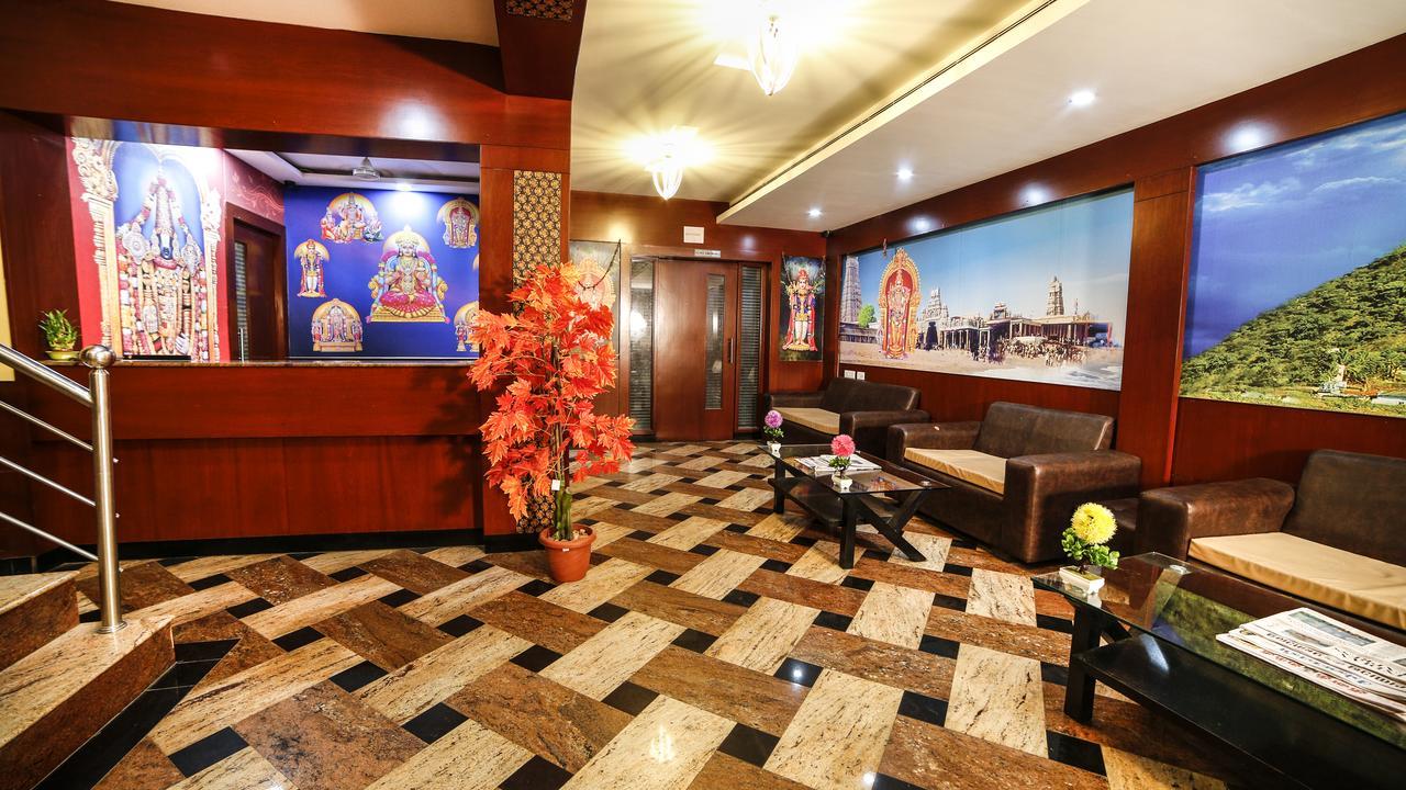 Hotel Tiruchendur Mani Iyer Palni Esterno foto