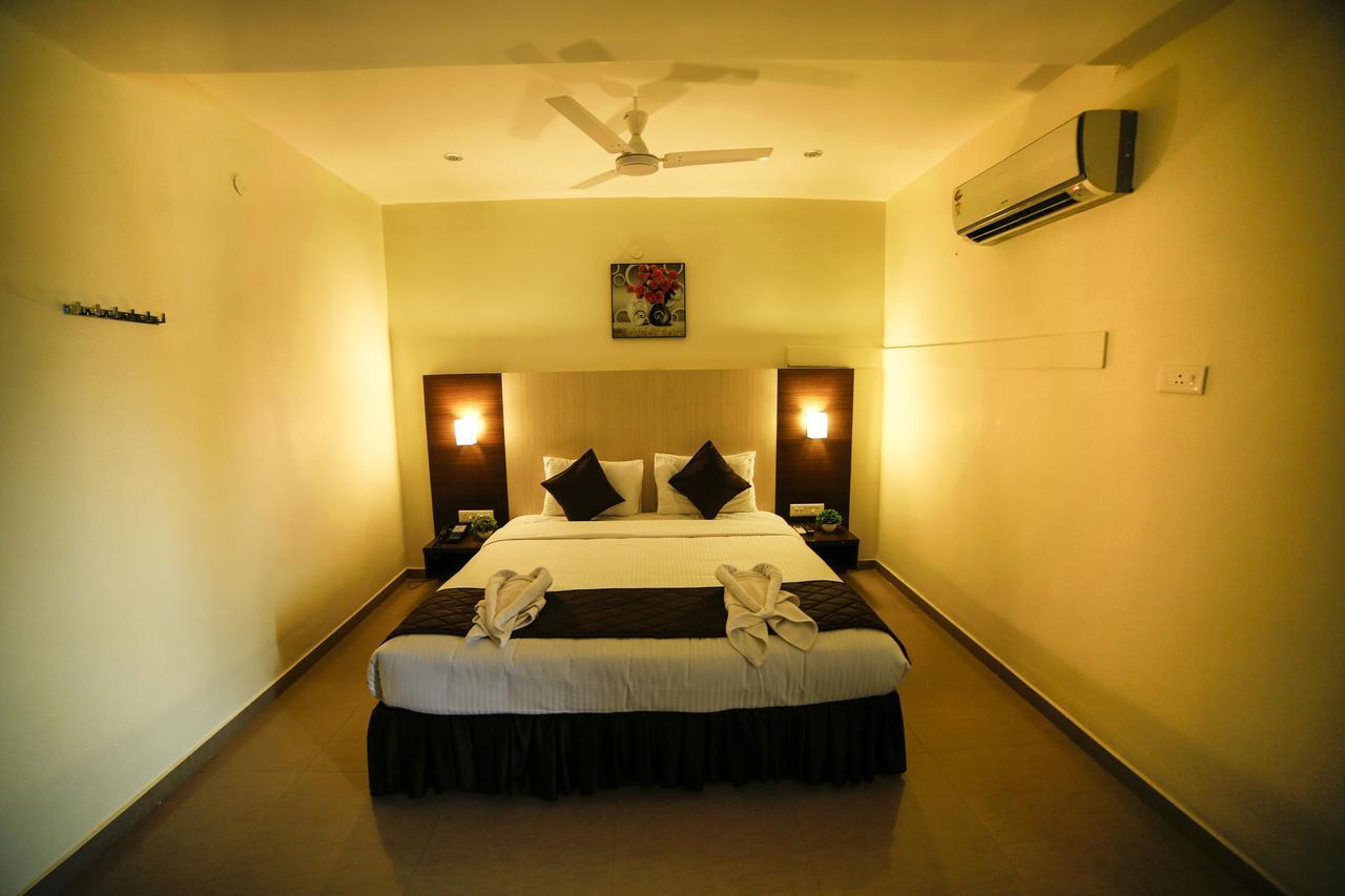 Hotel Tiruchendur Mani Iyer Palni Esterno foto