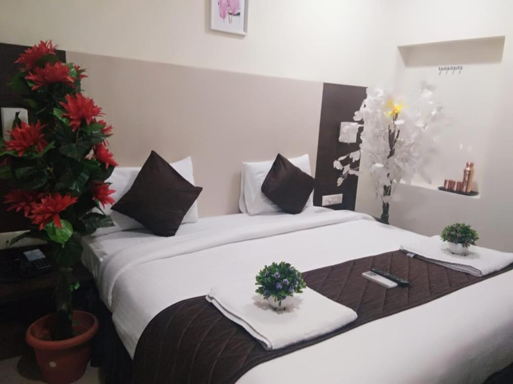 Hotel Tiruchendur Mani Iyer Palni Esterno foto